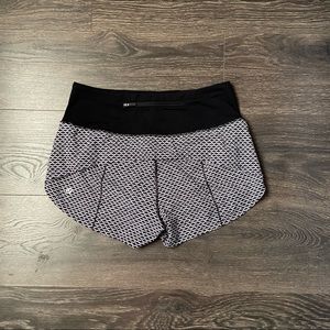Lululemon Speed Up Short Hi-Rise Monochromic